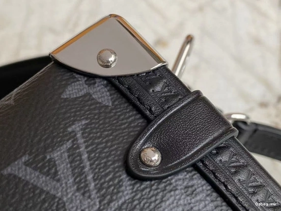 TRUNK SIDE MM VUITTON LOUIS 0825